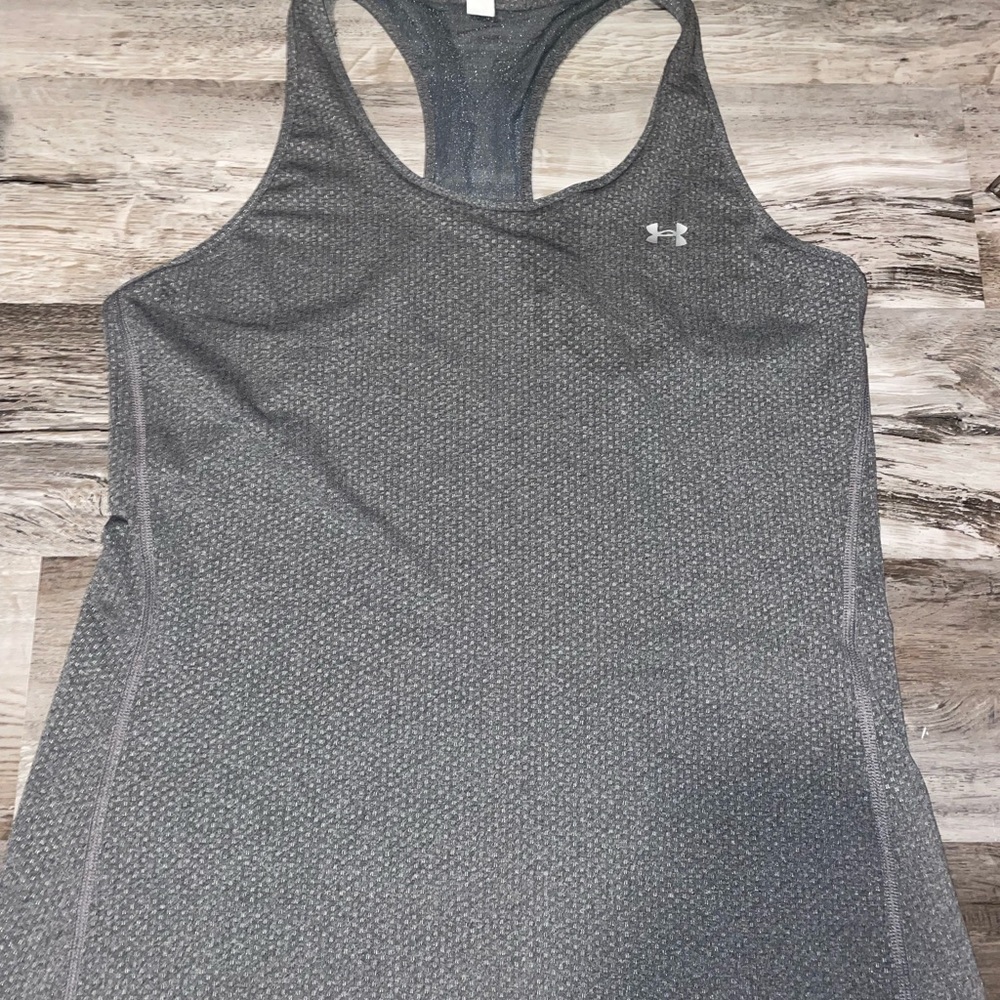 grey fitted under armor tank